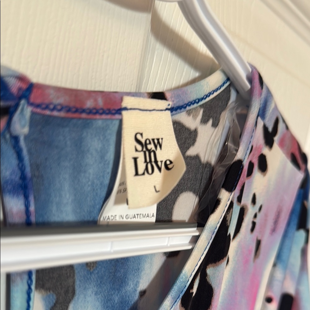 Stylish Multicolor romper - Picture 2 of 5